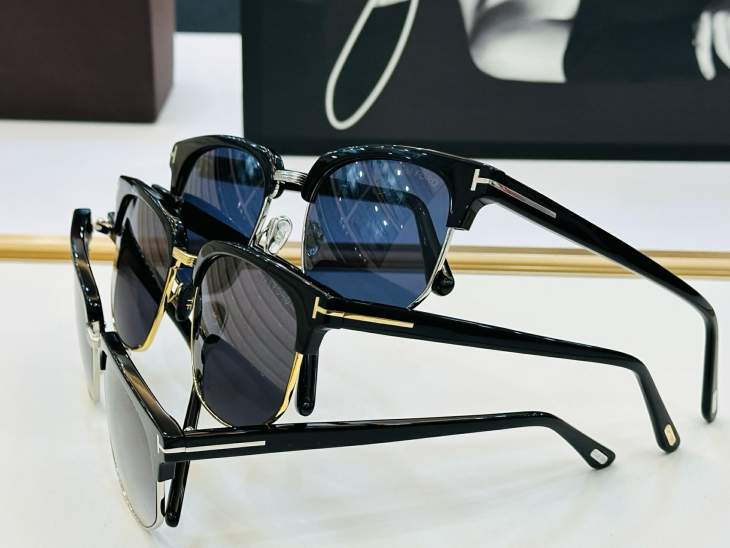 Picture of Tom Ford Sunglasses _SKUfw76015202fw